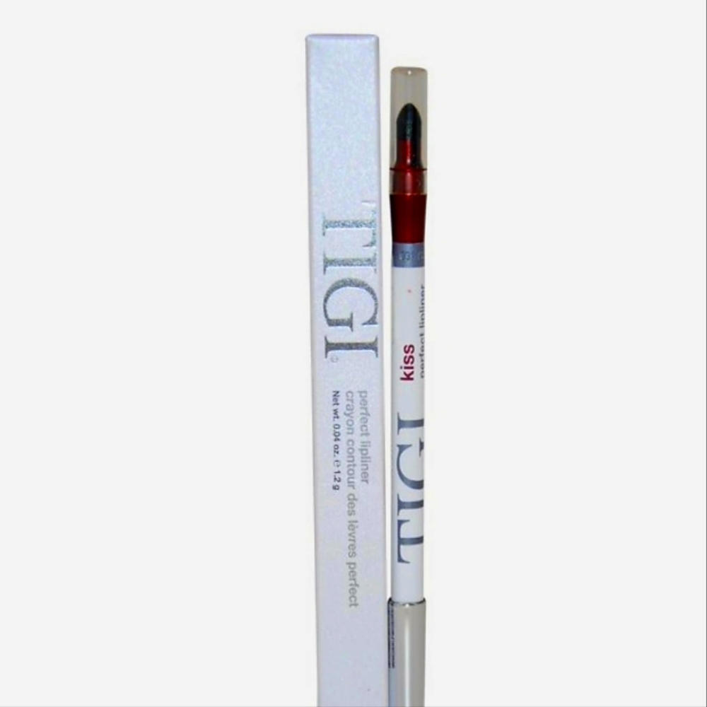 TiGI Bed Head for Women Perfect Lipliner, Kiss,